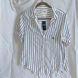 Abercrombie & Fitch Short Sleeve Button Down Shirt